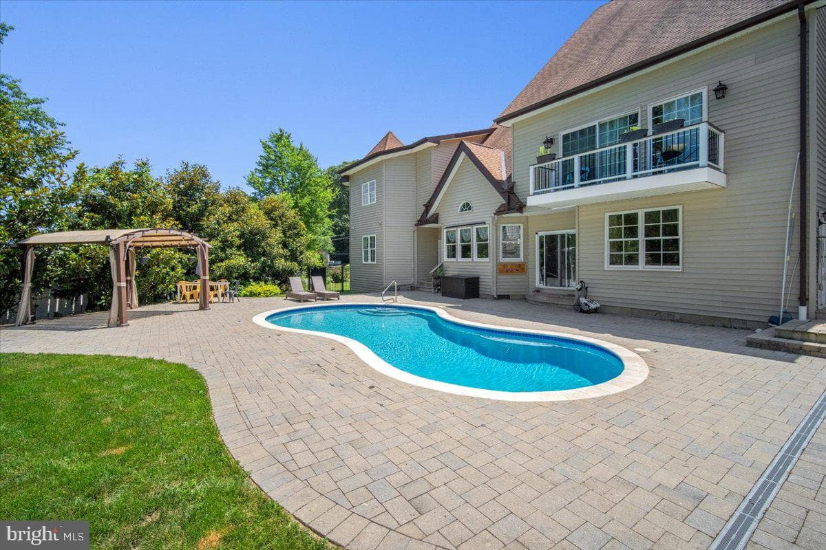 4020 Stone Wall Avenue photo 60