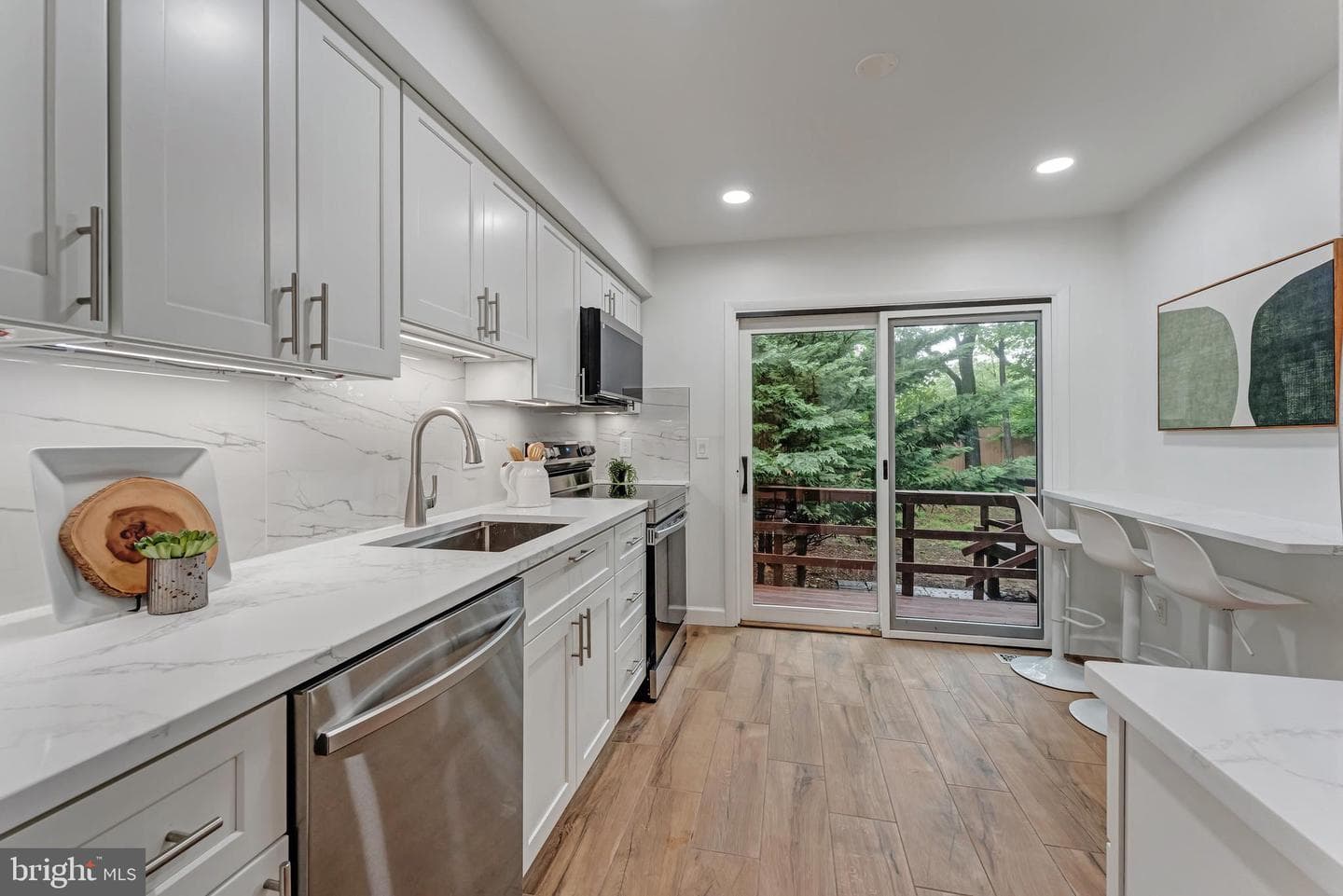 3607 Devilwood Court photo 7