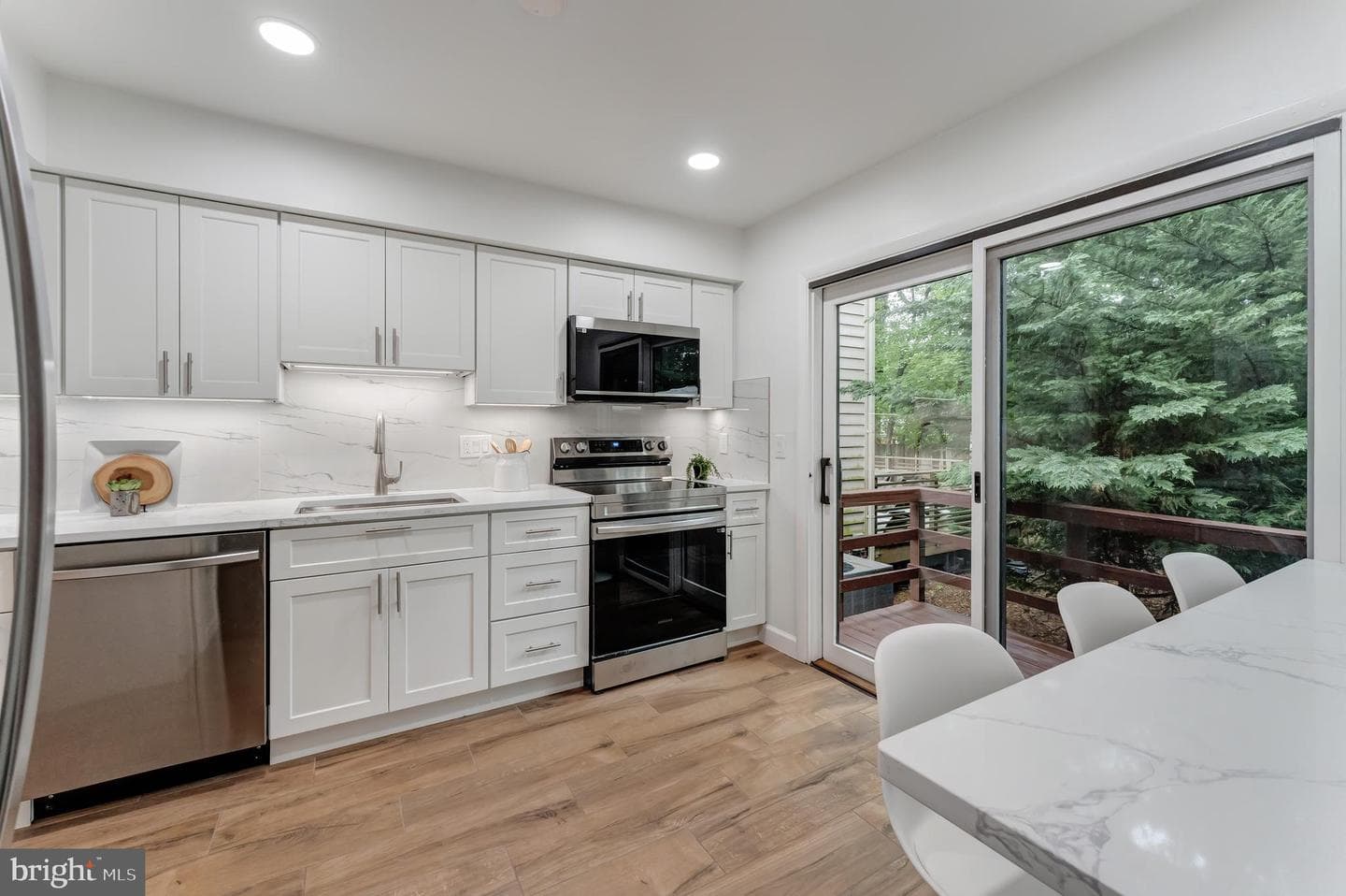 3607 Devilwood Court photo 8
