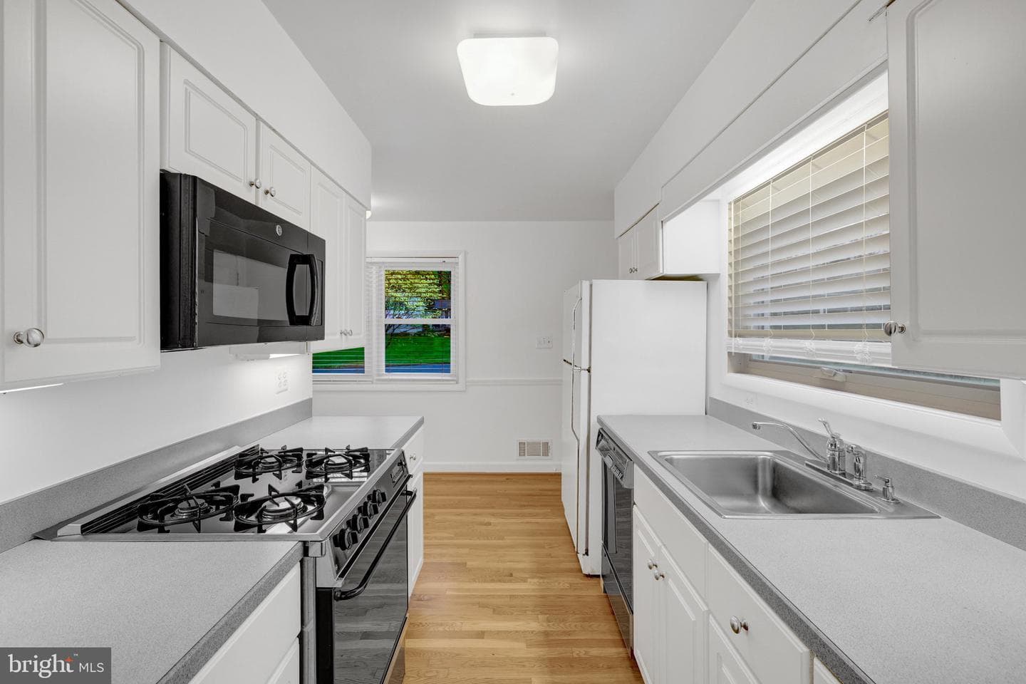 9718 Saint Andrews Drive photo 19