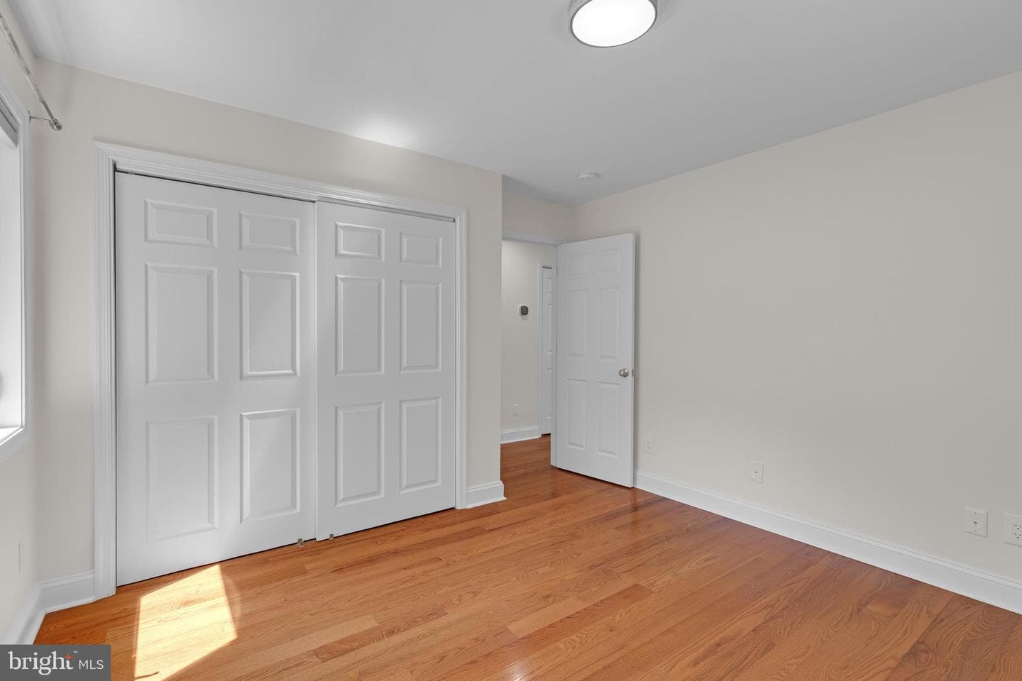 3805 Carolyn Avenue photo 27