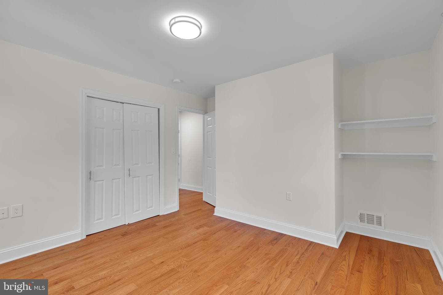 3805 Carolyn Avenue photo 41
