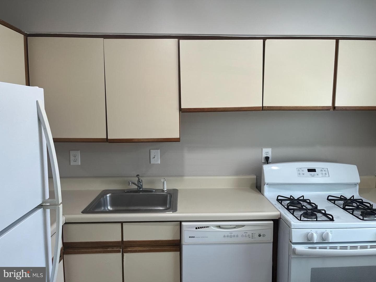 11104 Rock Garden Drive photo 3