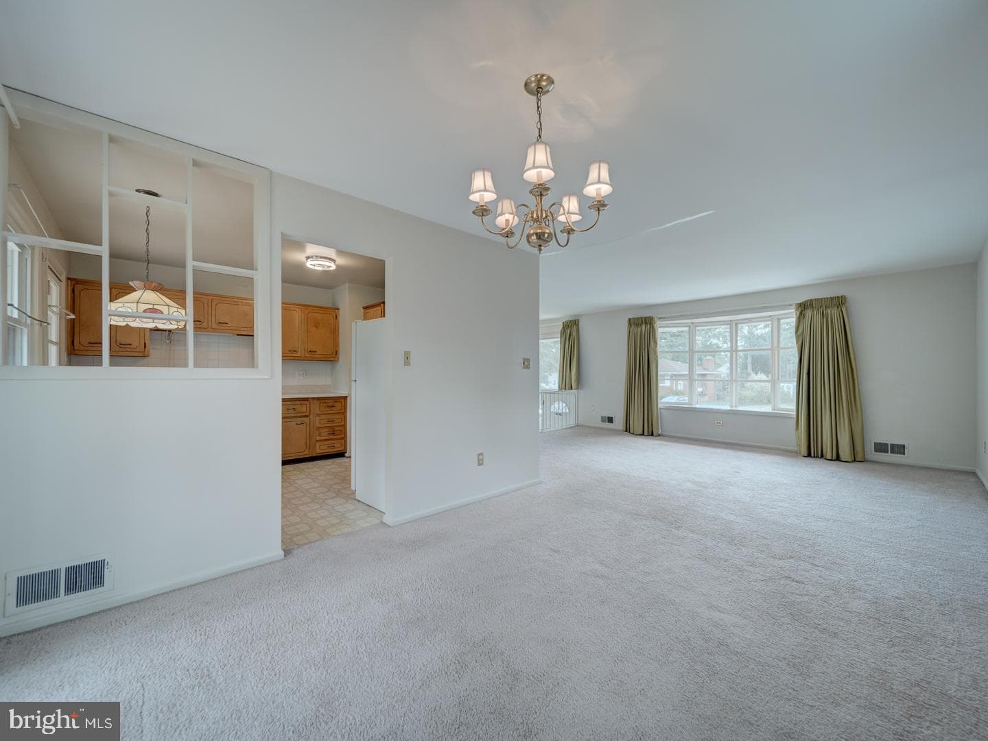 10928 Warwick Avenue photo 10