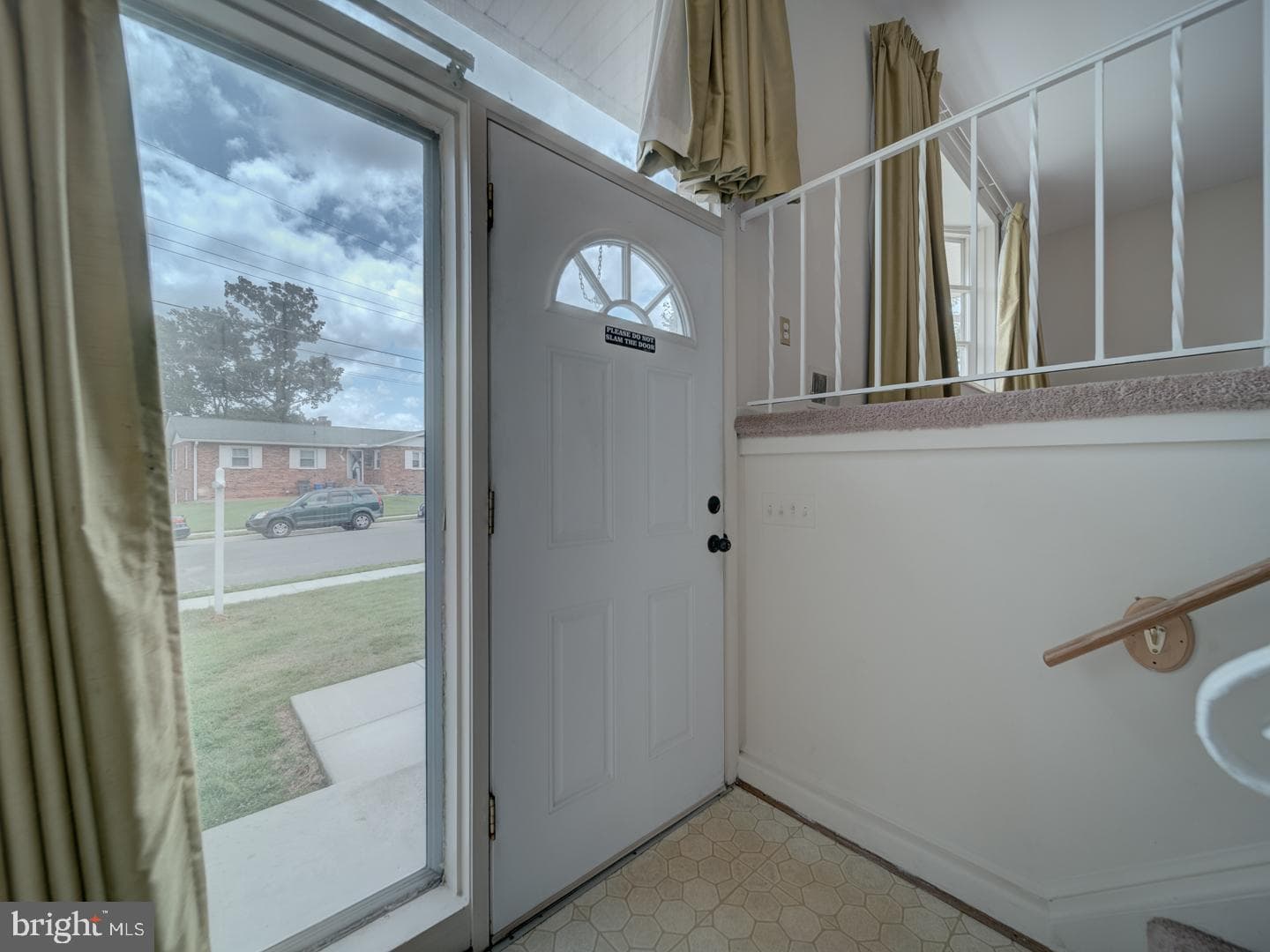 10928 Warwick Avenue photo 2