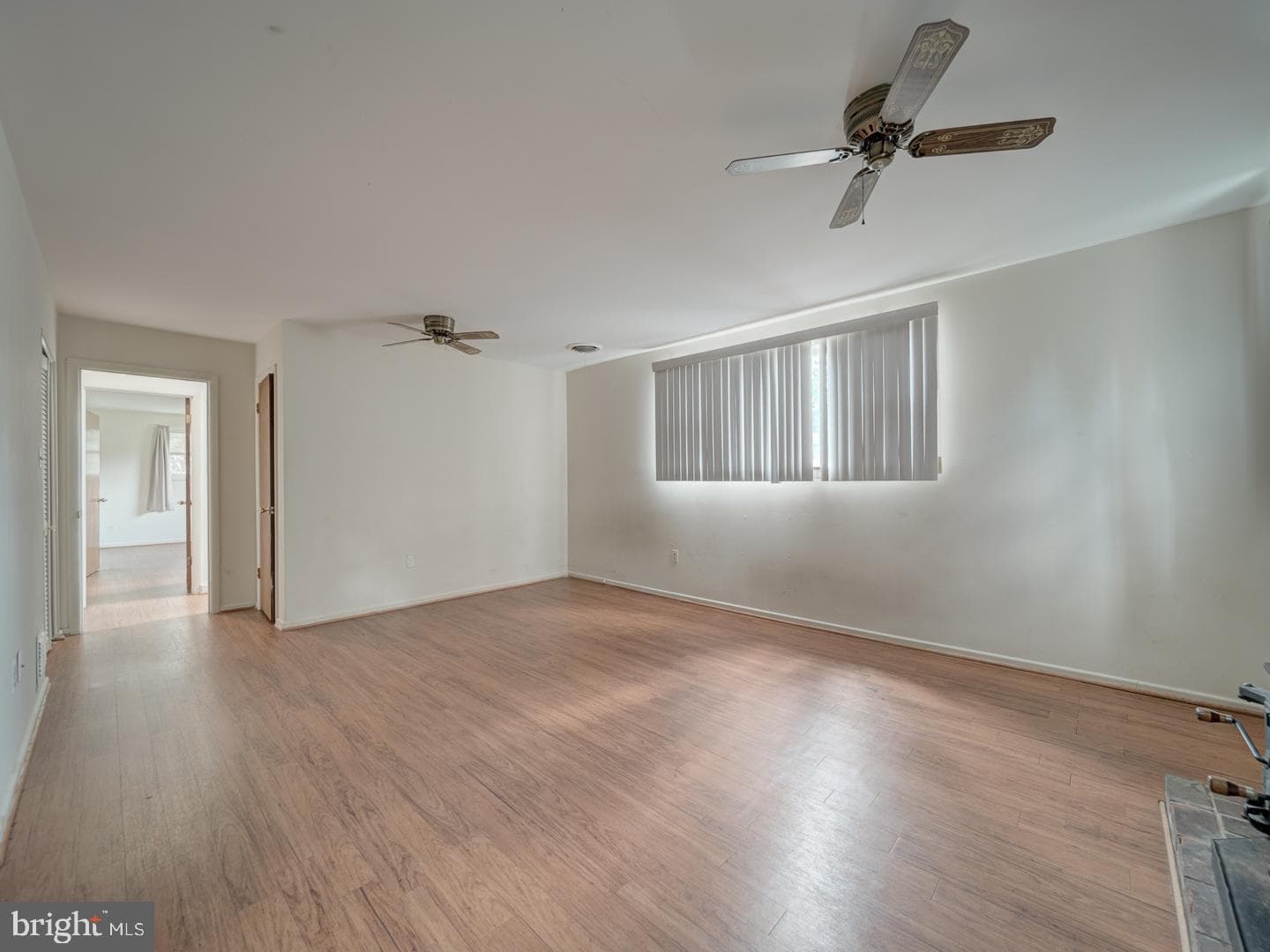 10928 Warwick Avenue photo 37
