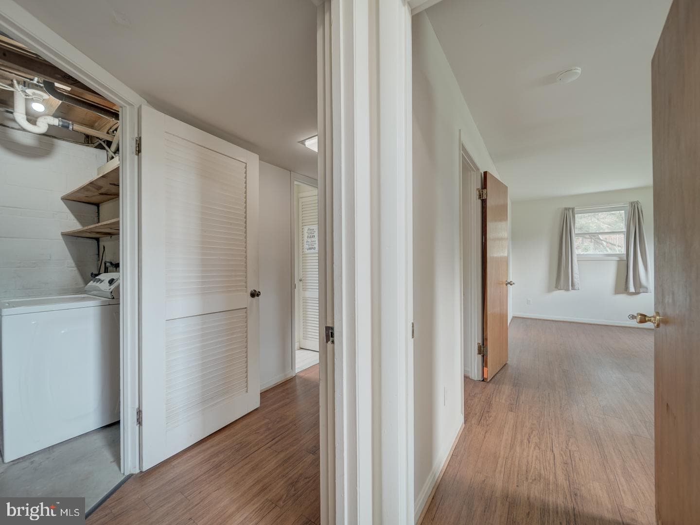 10928 Warwick Avenue photo 38