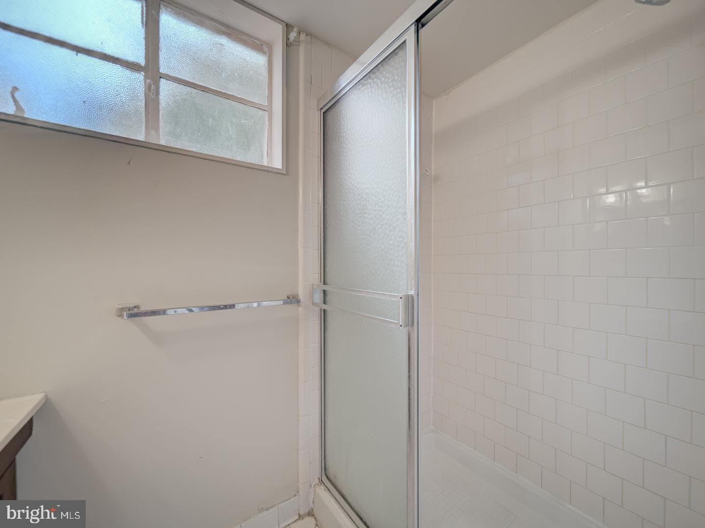 10928 Warwick Avenue photo 43