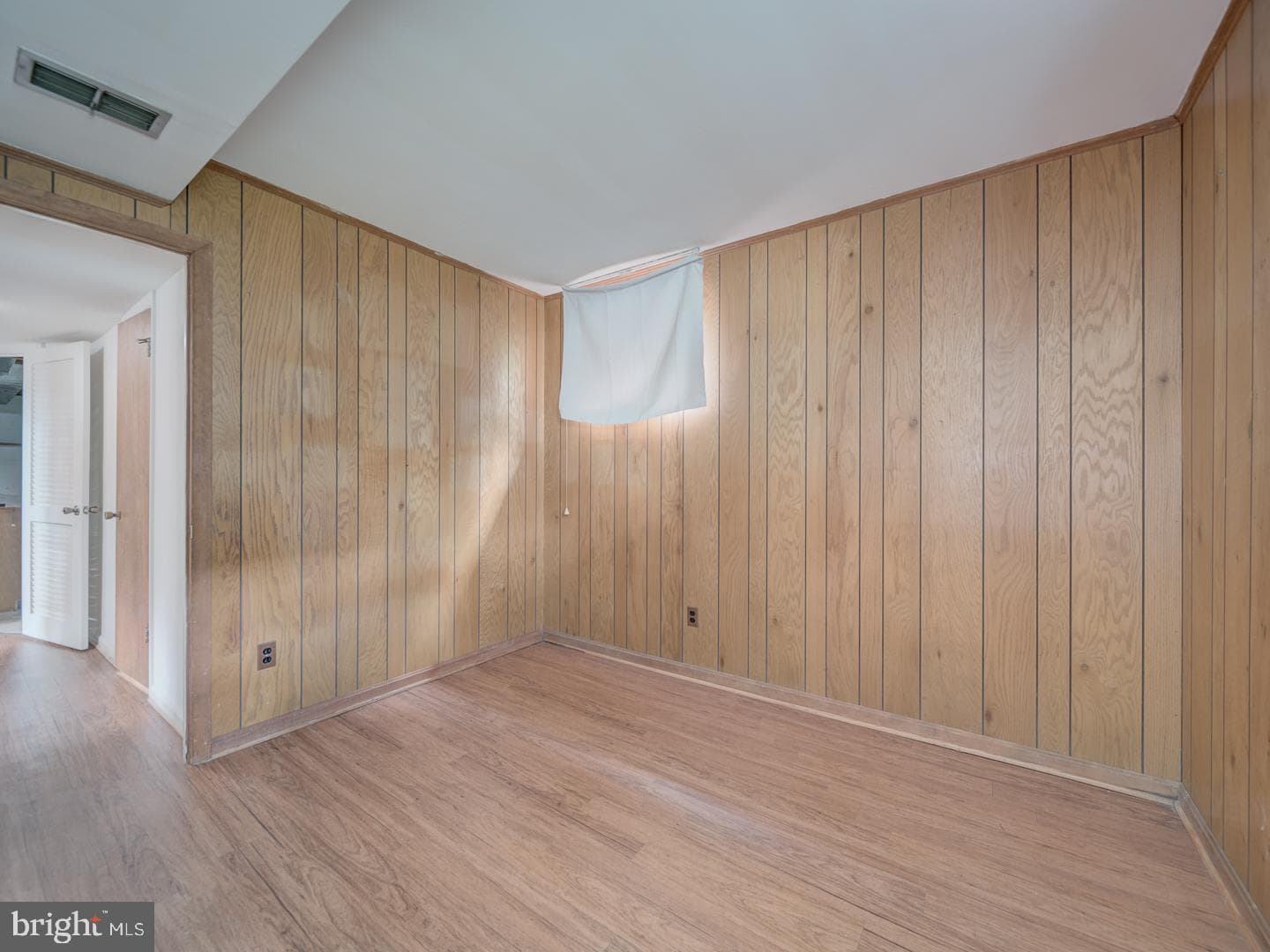 10928 Warwick Avenue photo 47