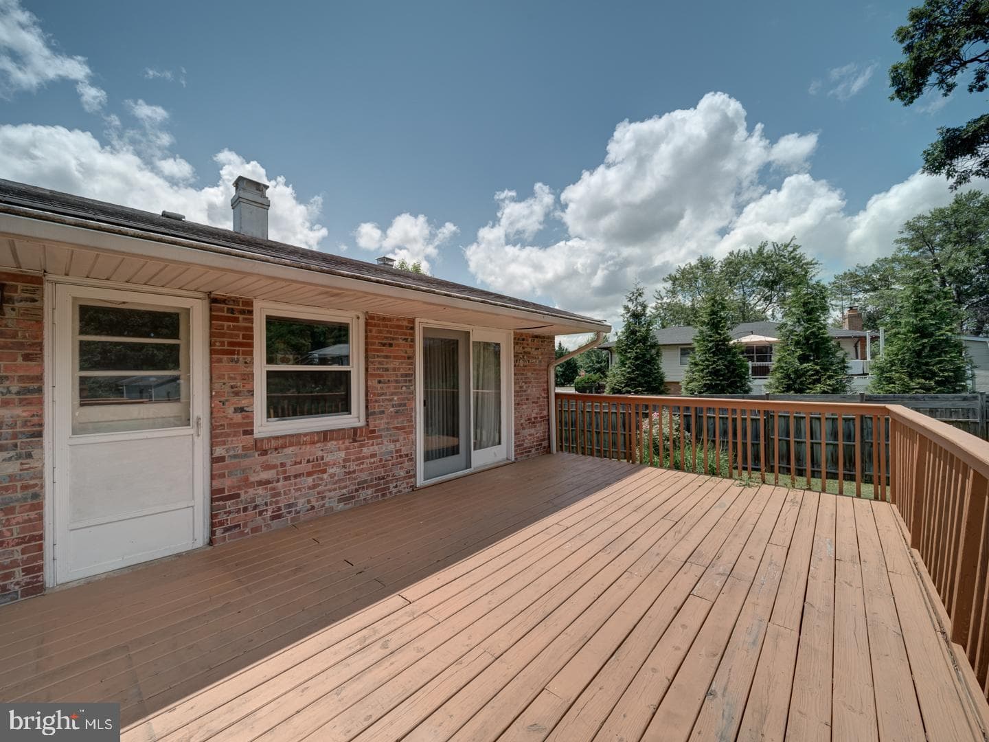 10928 Warwick Avenue photo 55