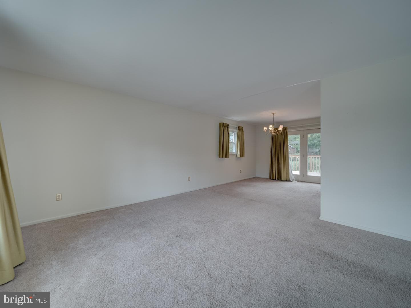 10928 Warwick Avenue photo 7