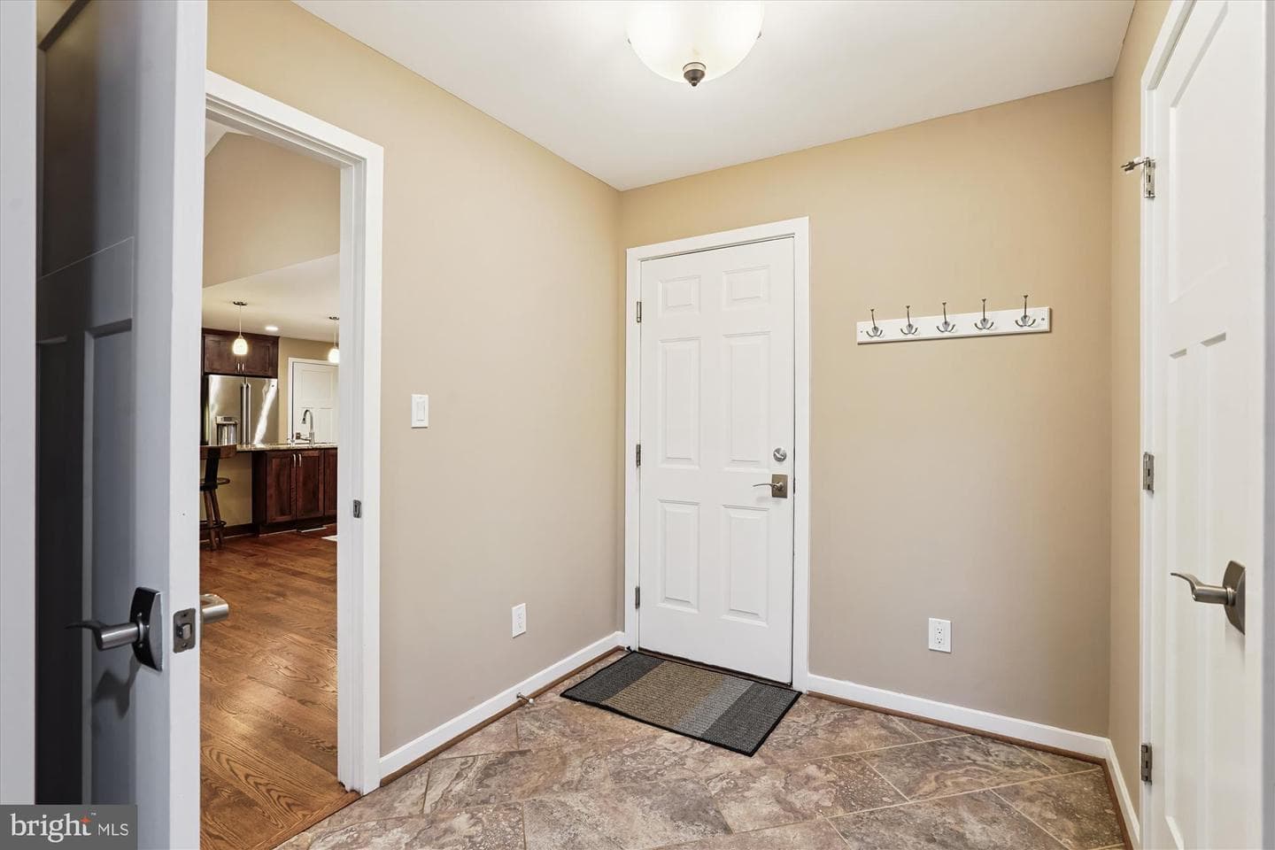 9811 Hampton Lane photo 51