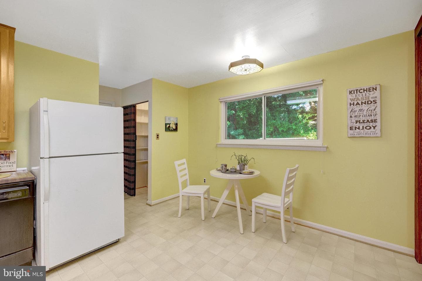4252 Berritt Street photo 14