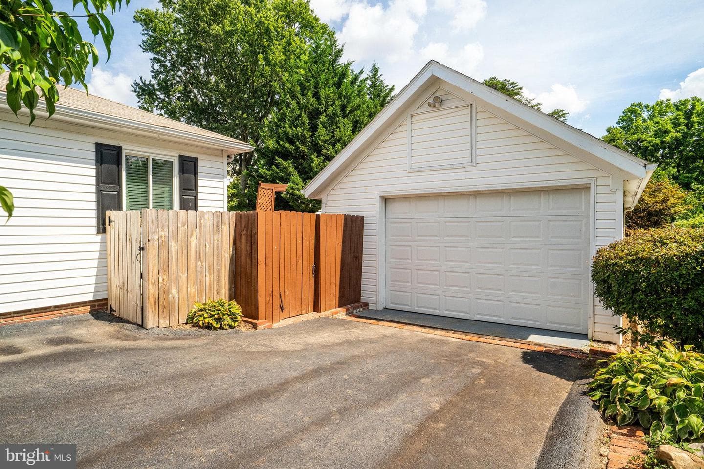 10009 Terry Street photo 47