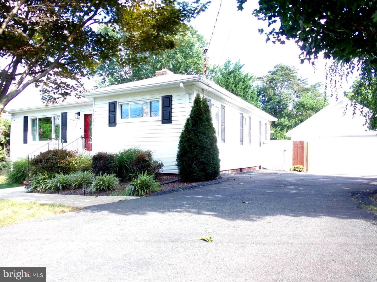 10009 Terry Street photo 55