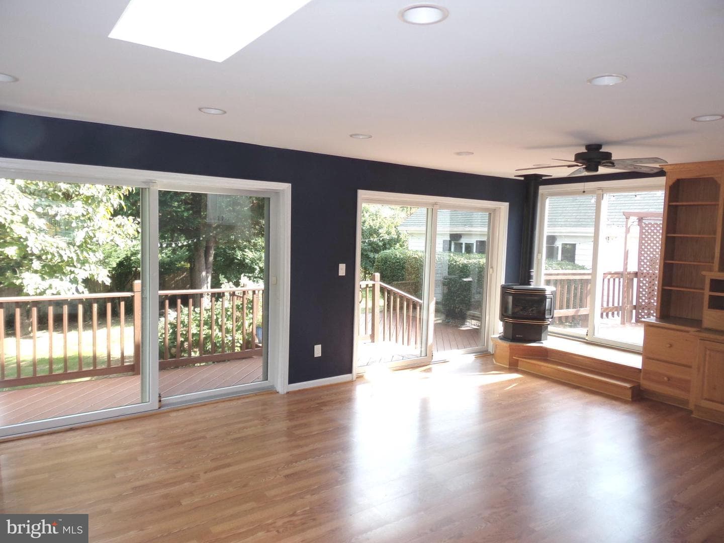 10009 Terry Street photo 60