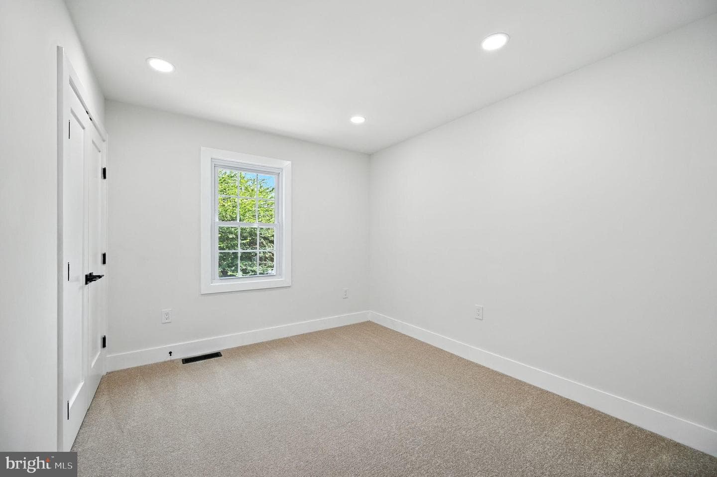 3886 Bradwater Street photo 22