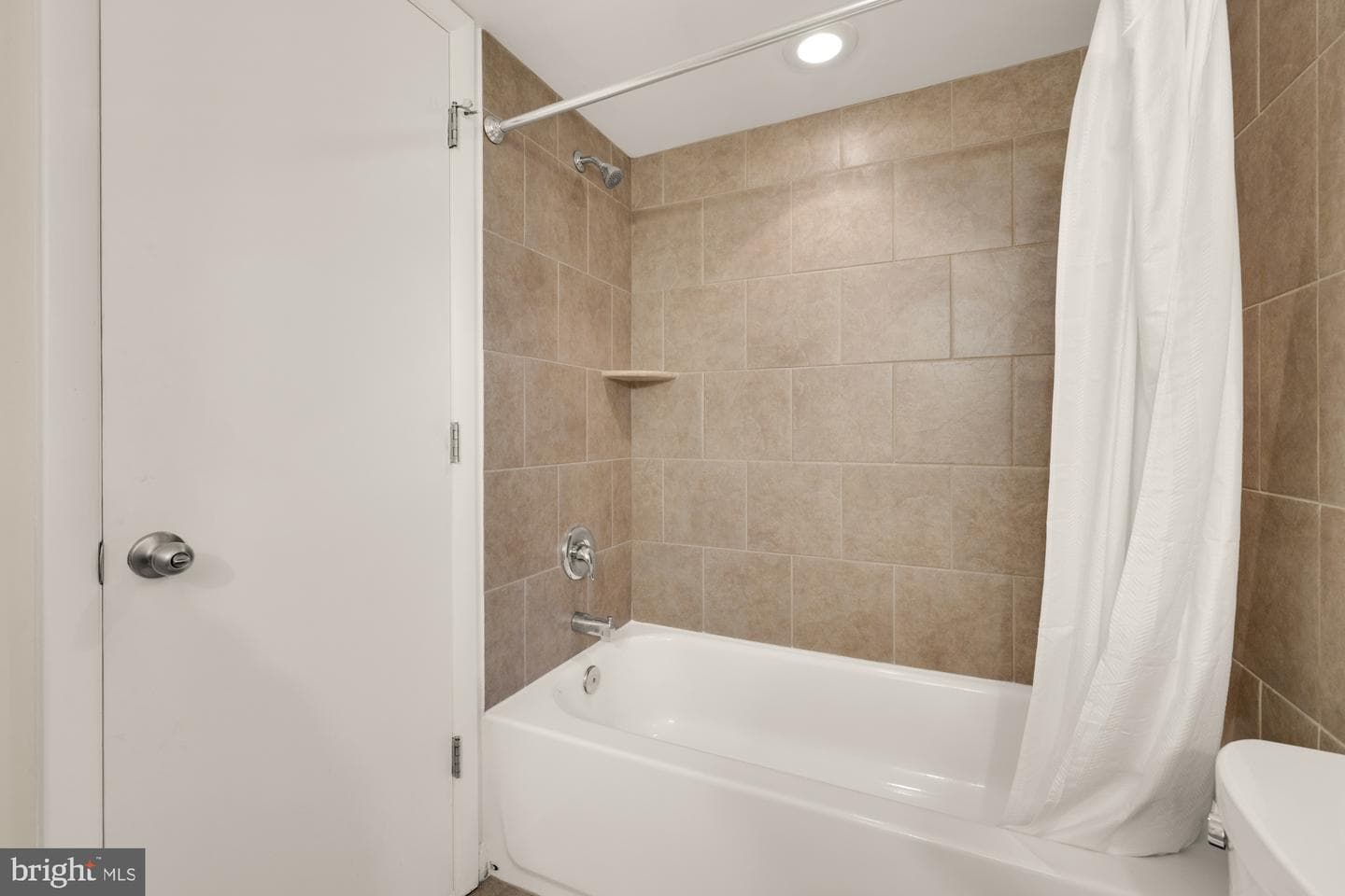 3608 Embassy Lane photo 30