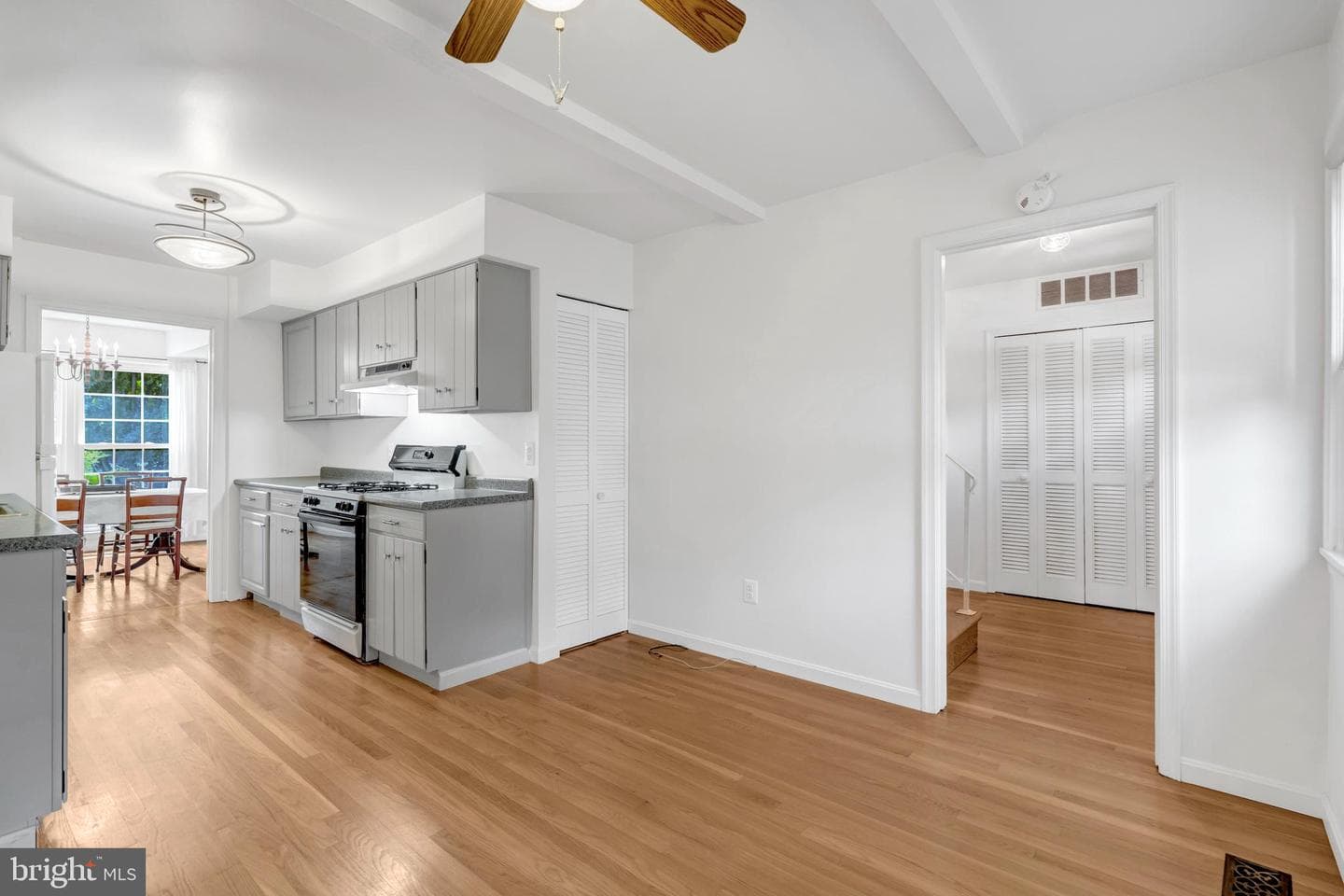 3221 Adams Court photo 13