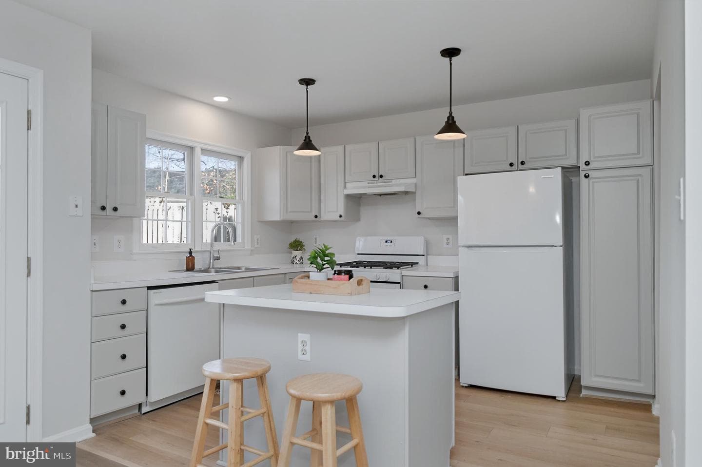 3916 Oak Street photo 17