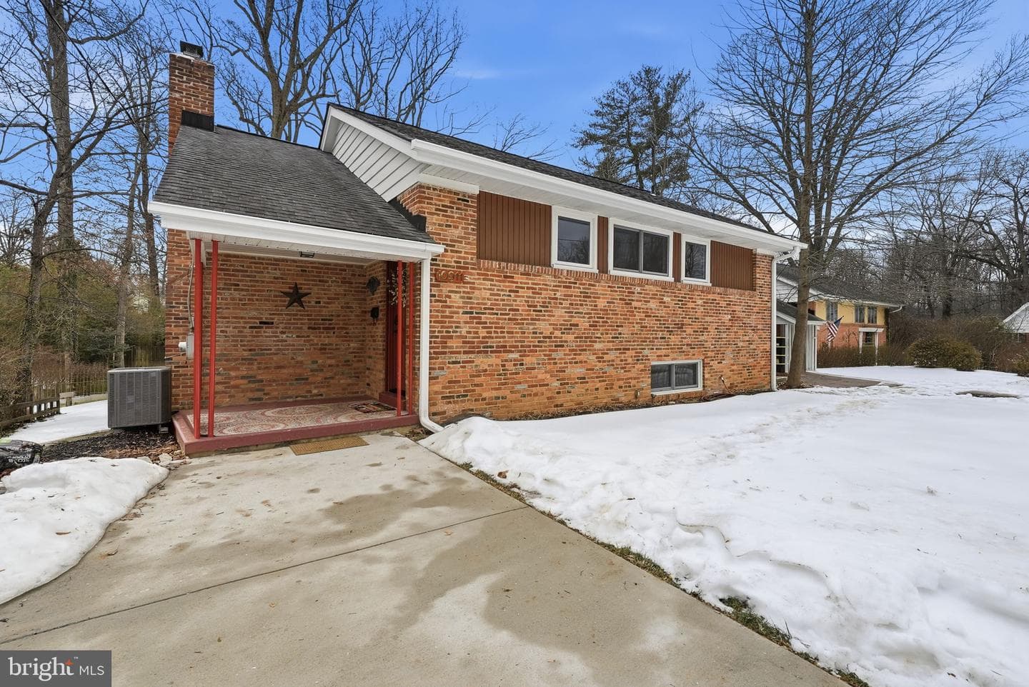 10911 Maple Street photo 3