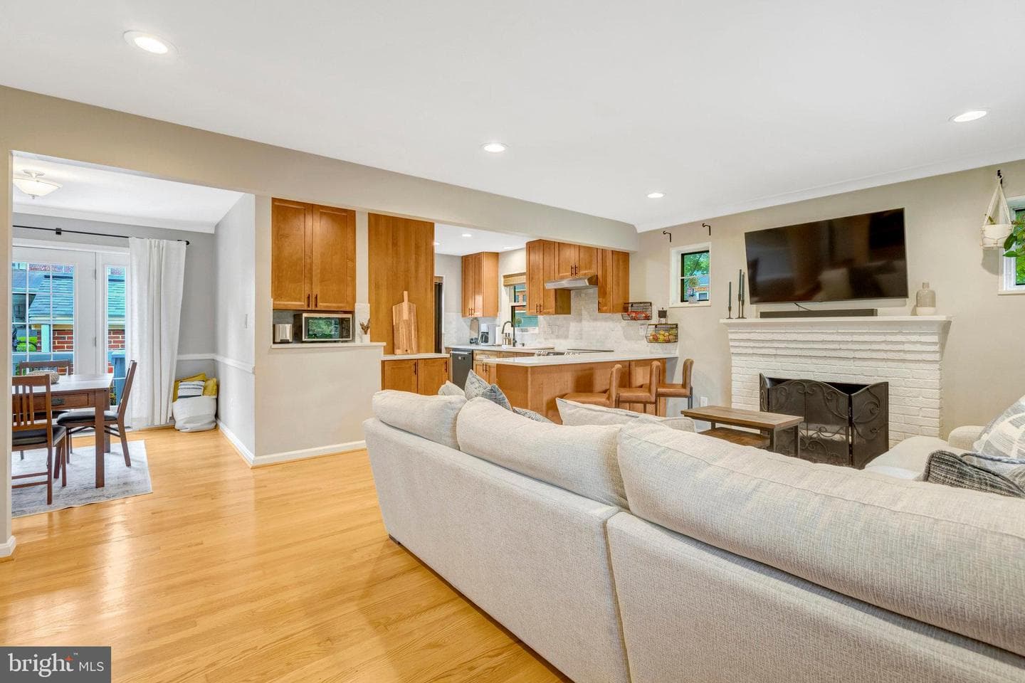 3907 Fairview Drive photo 4