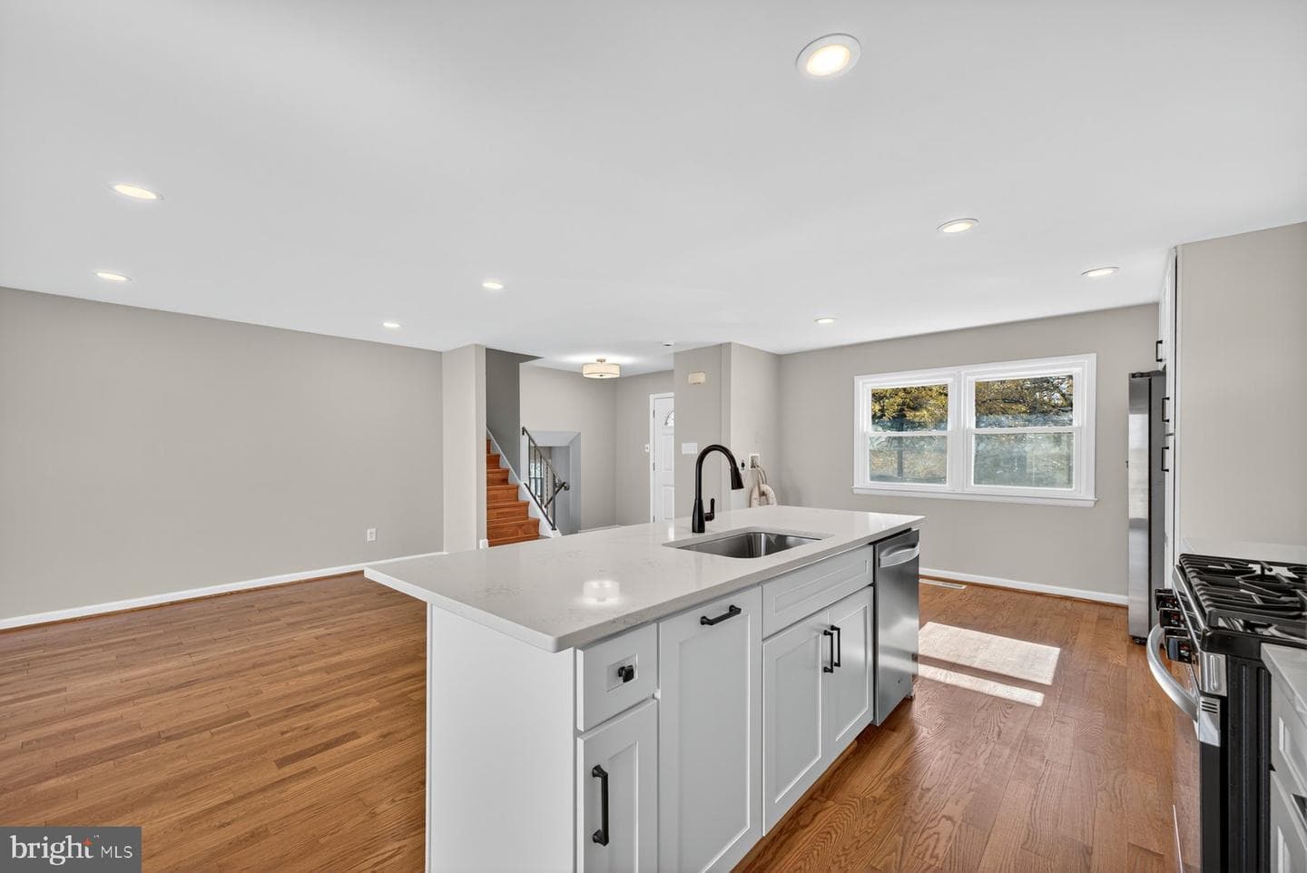 10230 Antietam Avenue photo 11