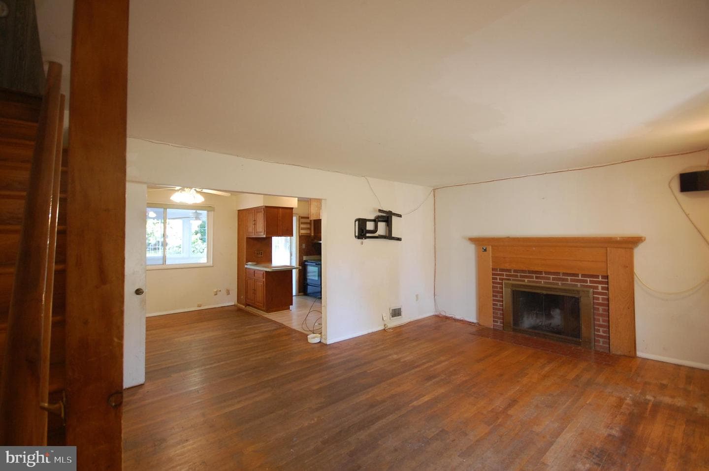 10006 Hunter Street photo 17
