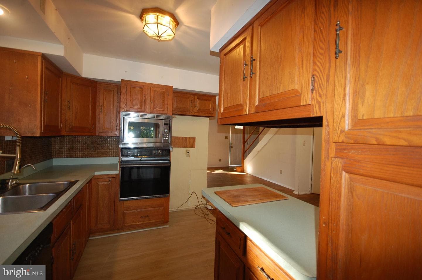 10006 Hunter Street photo 22