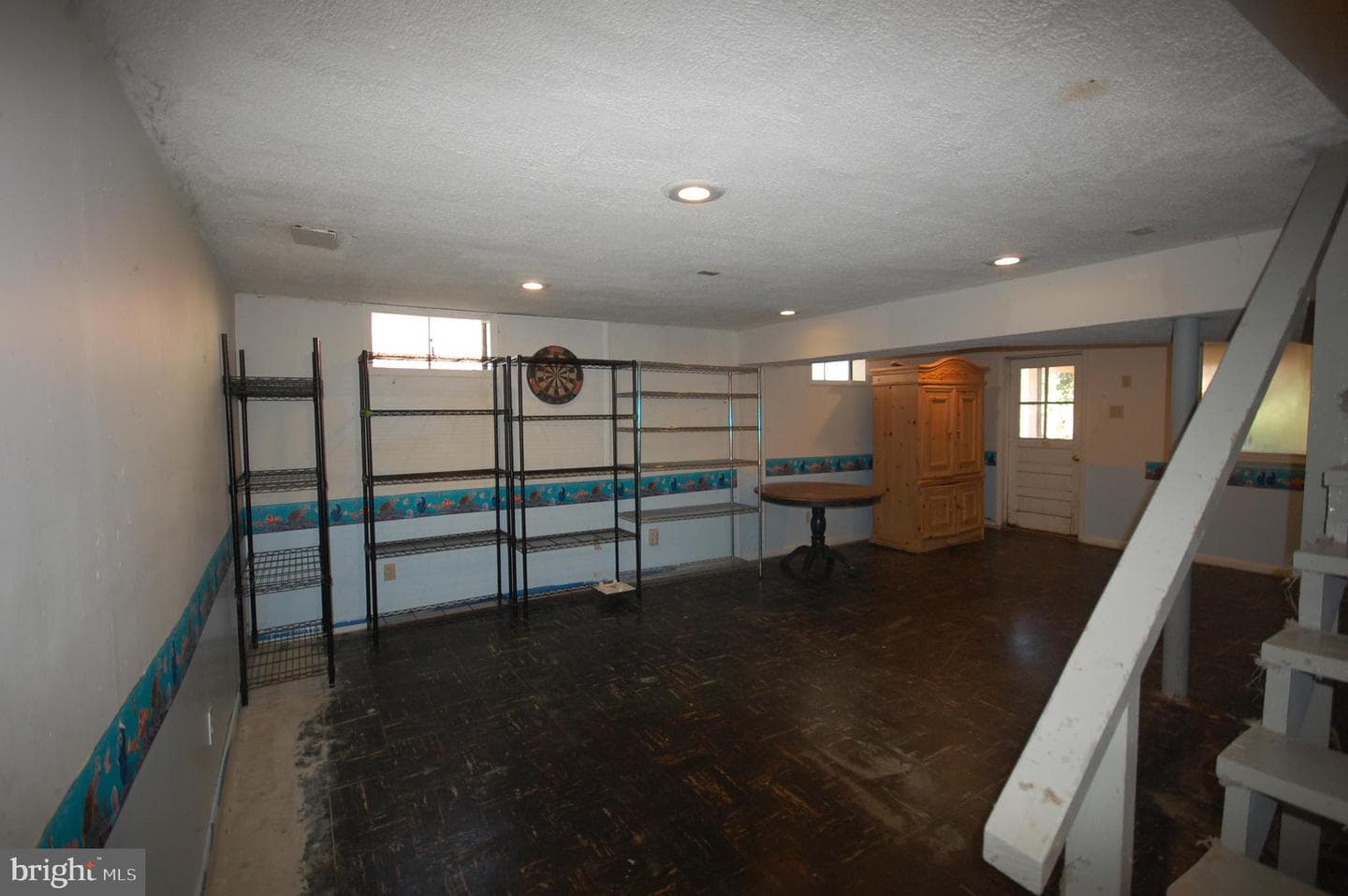 10006 Hunter Street photo 35
