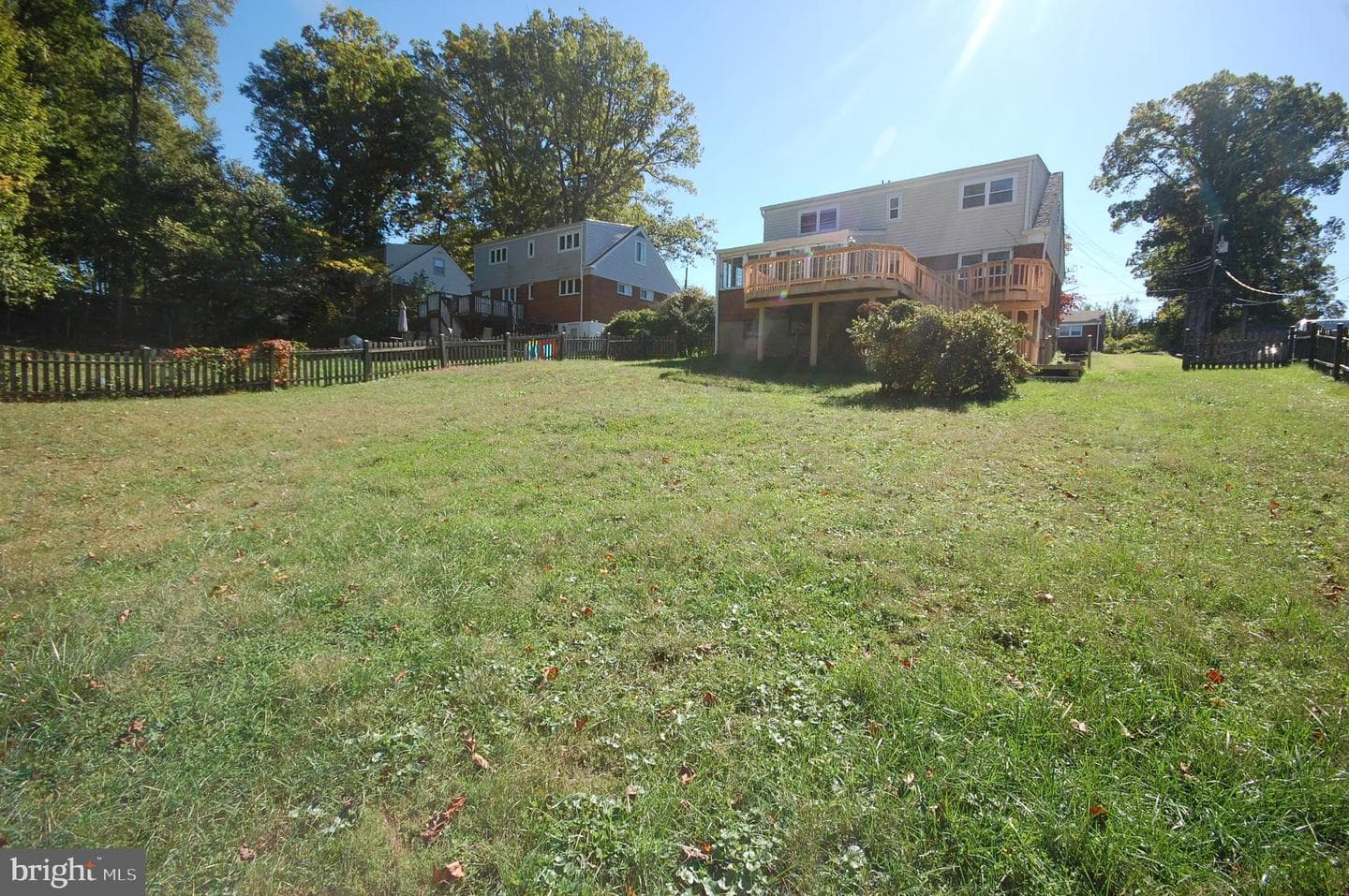 10006 Hunter Street photo 6