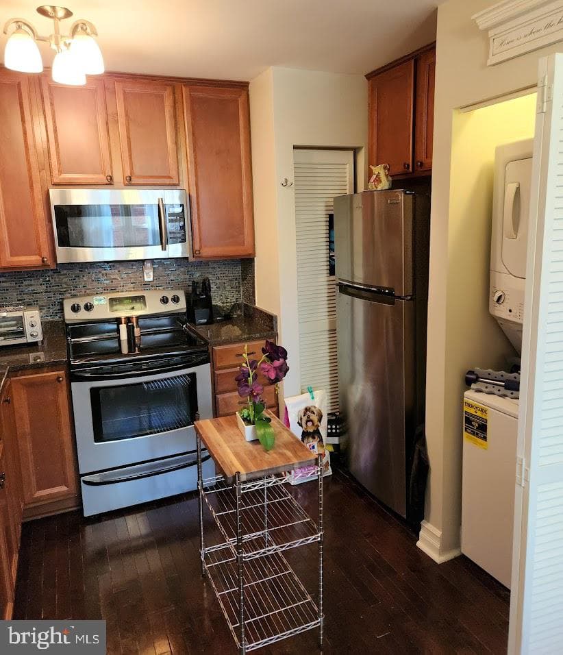 10833 Warwick Avenue photo 59