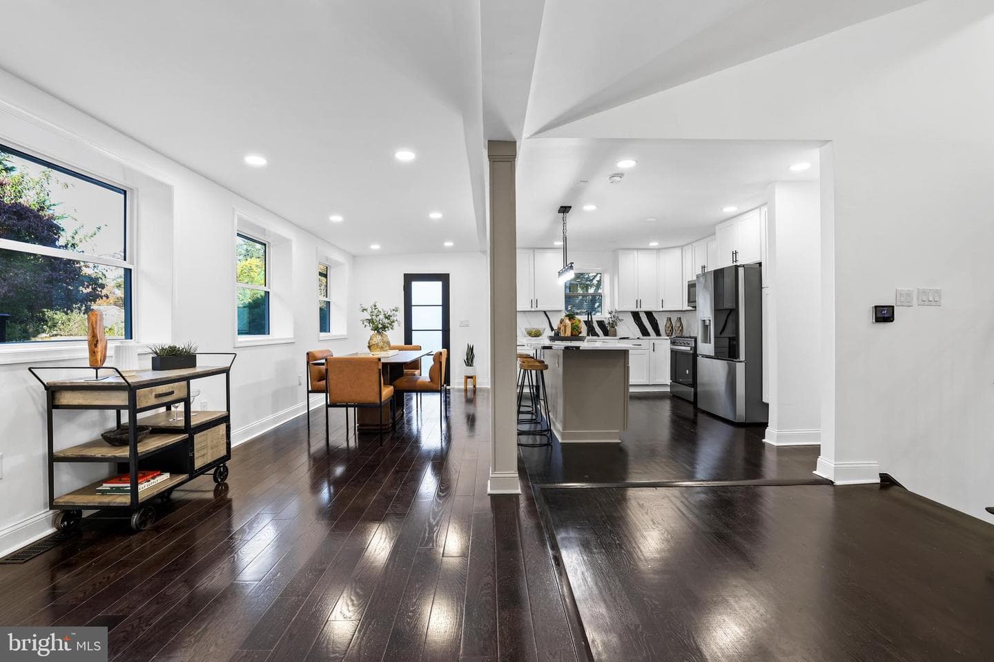 10404 Forest Avenue photo 12