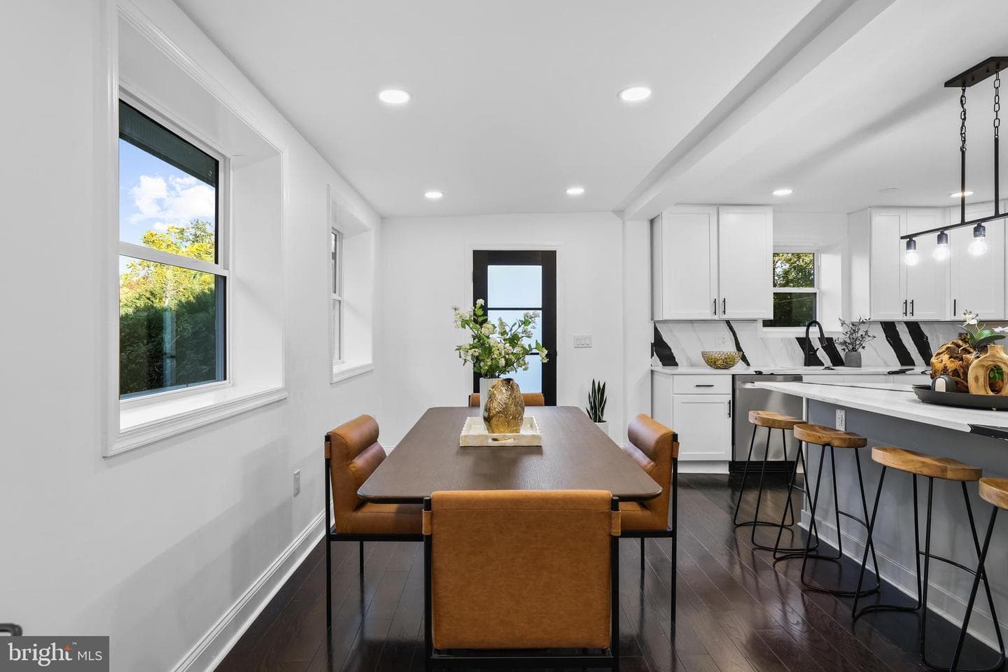 10404 Forest Avenue photo 17