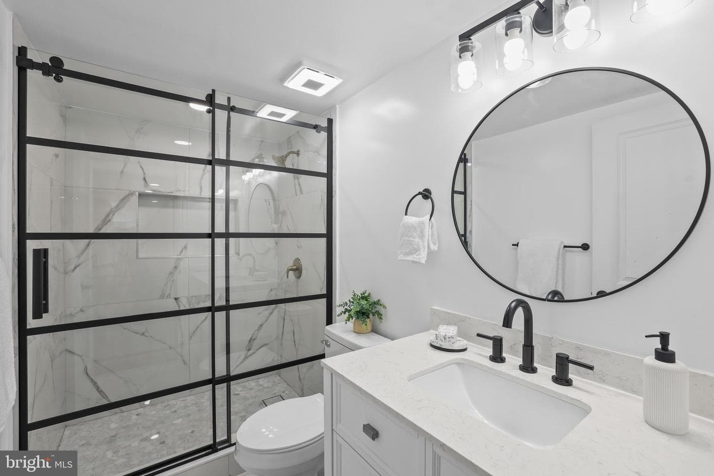 10404 Forest Avenue photo 29