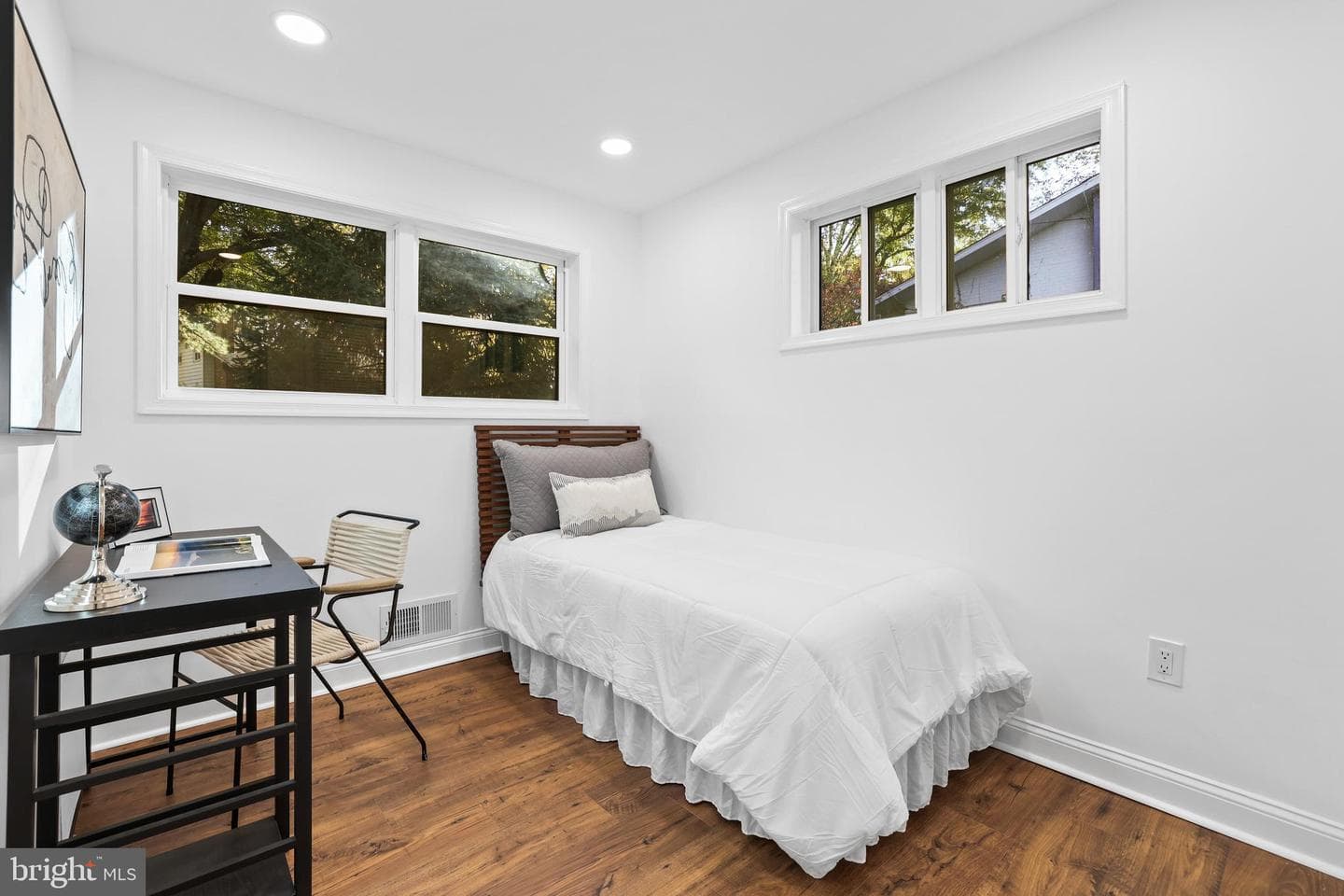 10404 Forest Avenue photo 9