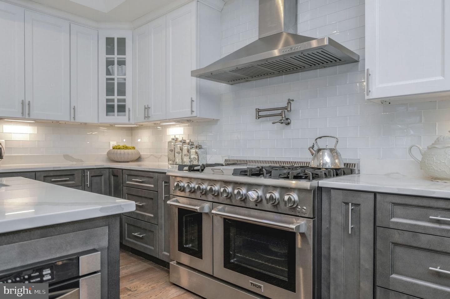 10708 Warwick Avenue photo 17