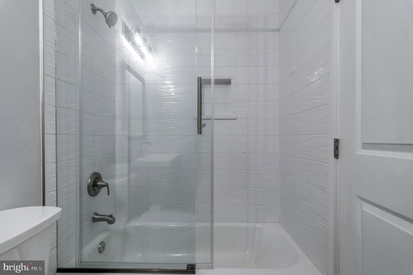 10708 Warwick Avenue photo 61