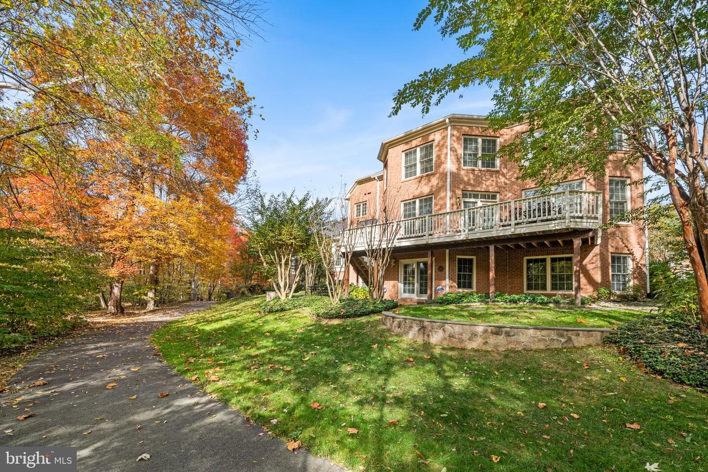 10121 Ratcliffe Manor Drive photo 10