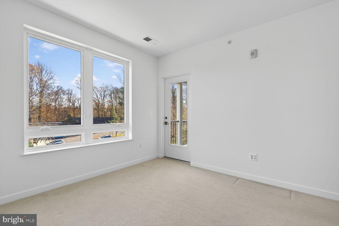 9450 Silver King Court #401 photo 21