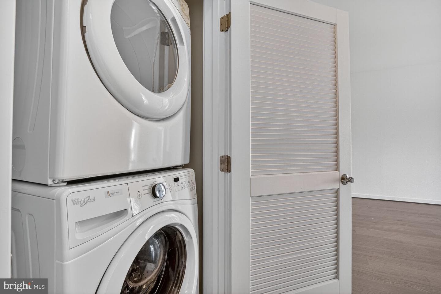 9450 Silver King Court #401 photo 23