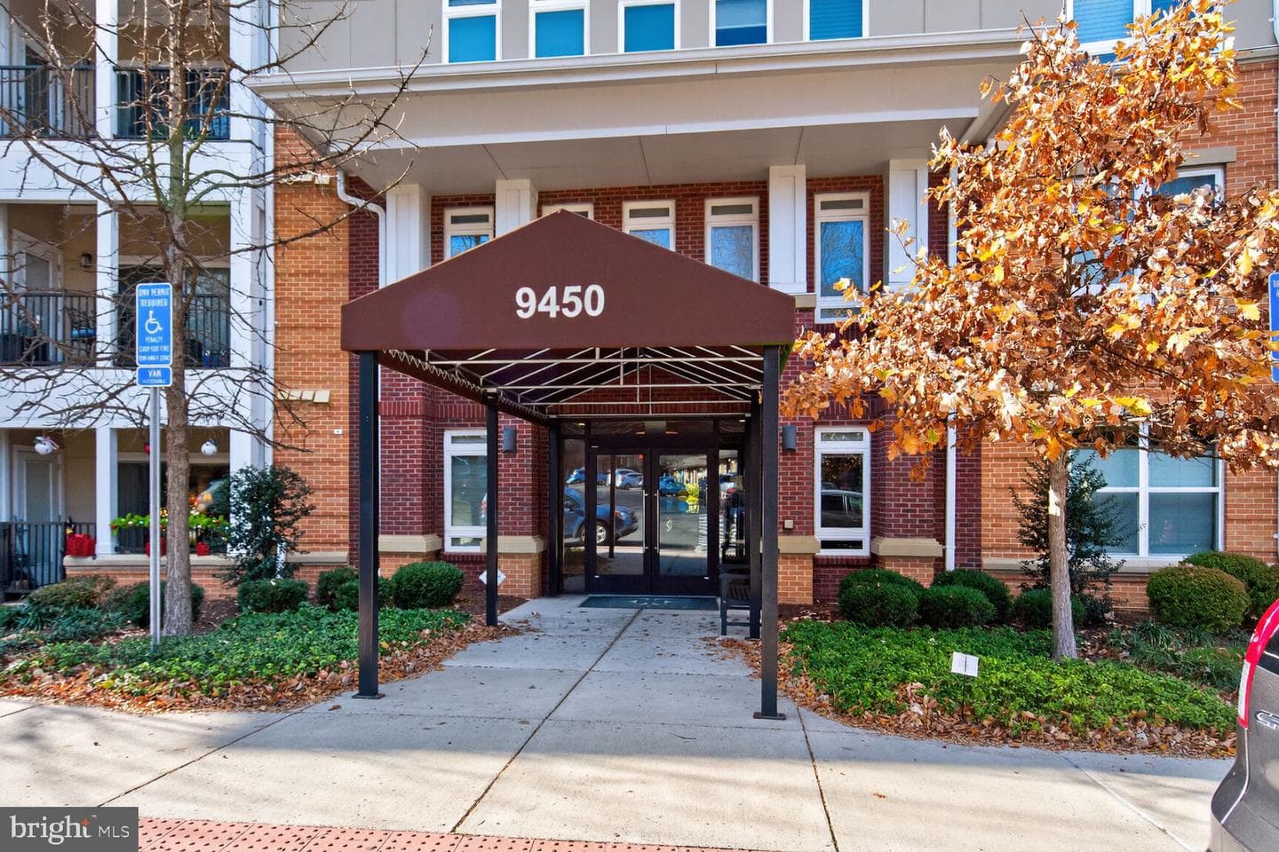 9450 Silver King Court #401 photo 24