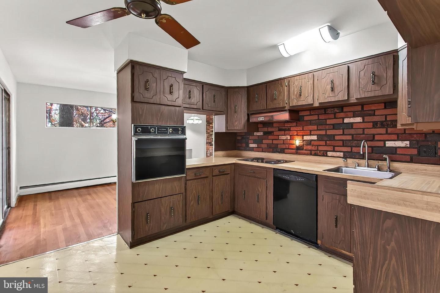 10118 Spring Lake Terrace photo 23