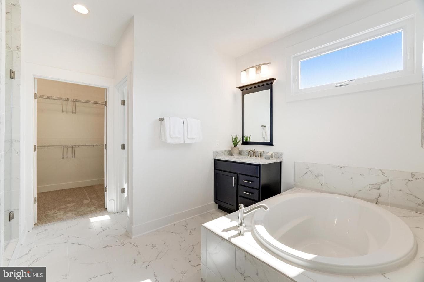 11012 Westmore Dr photo 9
