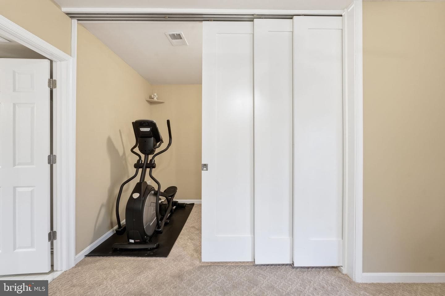 10444 Courtney Drive photo 32