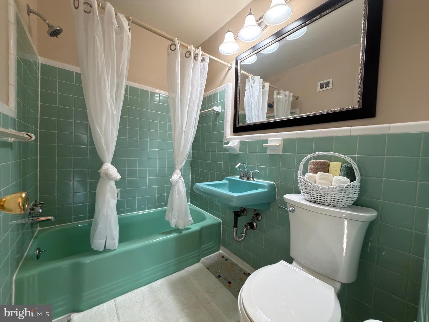 10135 Fair Woods Drive photo 34
