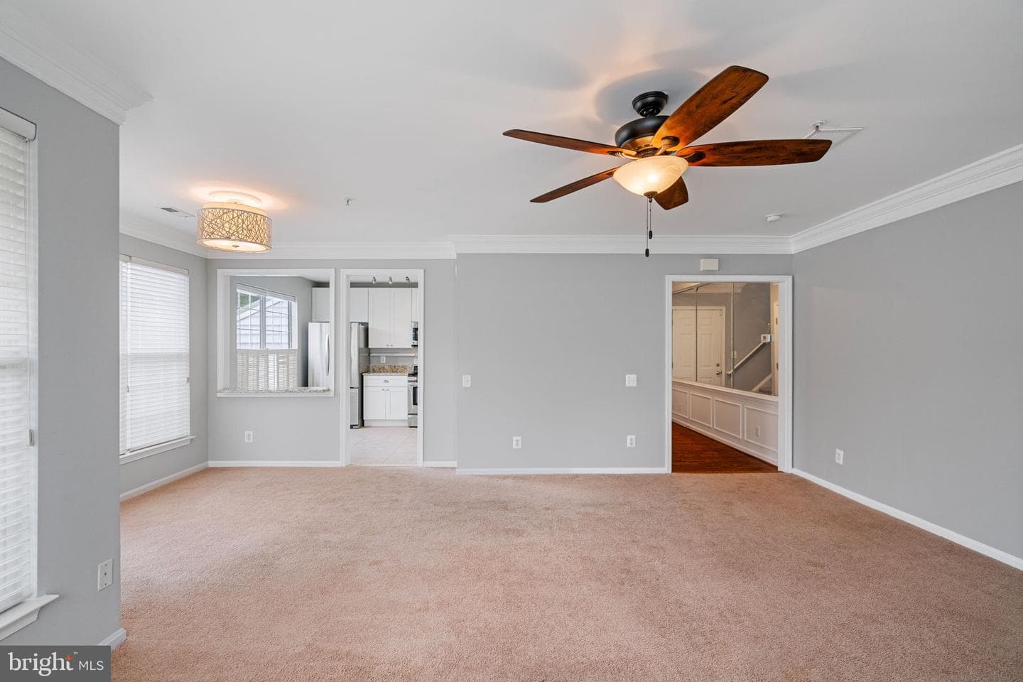 4105 Oxford Lane #302 photo 11