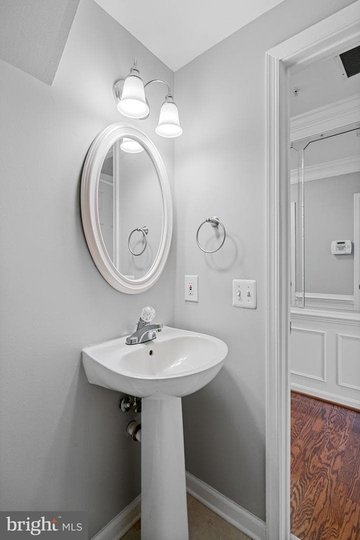 4105 Oxford Lane #302 photo 13