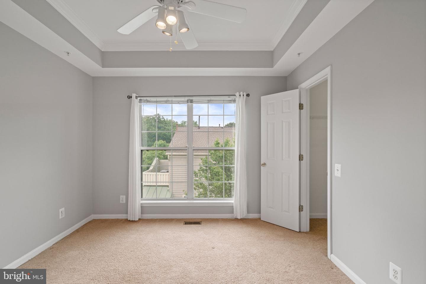 4105 Oxford Lane #302 photo 21
