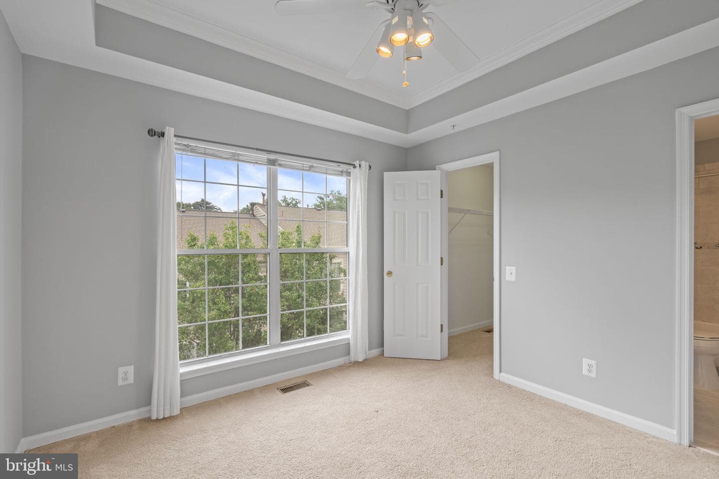 4105 Oxford Lane #302 photo 23
